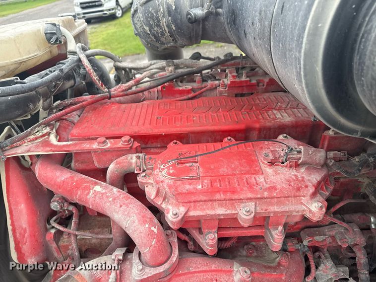 image for item DS3762 2014 Peterbilt 365 ready mix truck