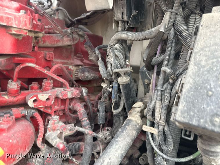 image for item DS3762 2014 Peterbilt 365 ready mix truck