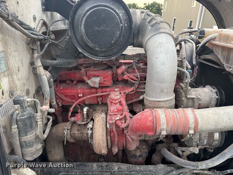 image for item DS3762 2014 Peterbilt 365 ready mix truck