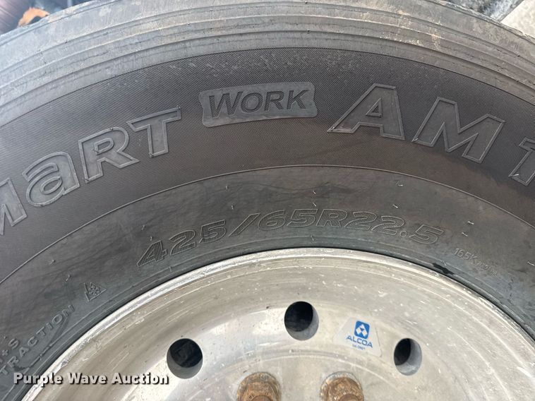 image for item DS3762 2014 Peterbilt 365 ready mix truck