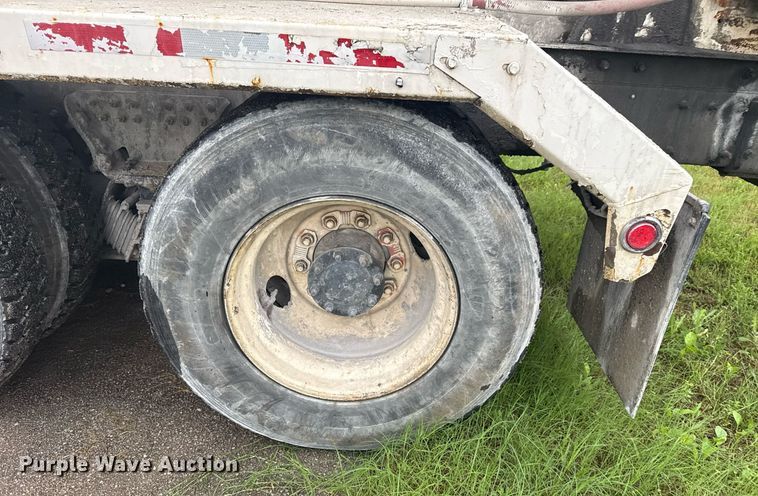 image for item DS3762 2014 Peterbilt 365 ready mix truck