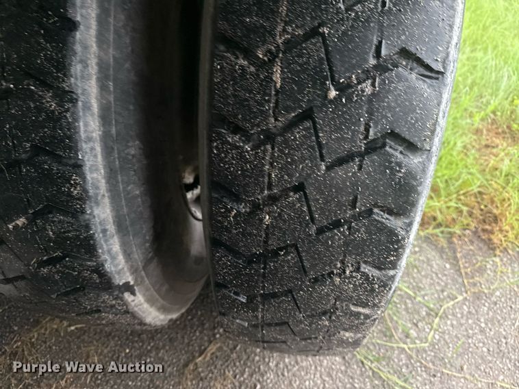 image for item DS3762 2014 Peterbilt 365 ready mix truck