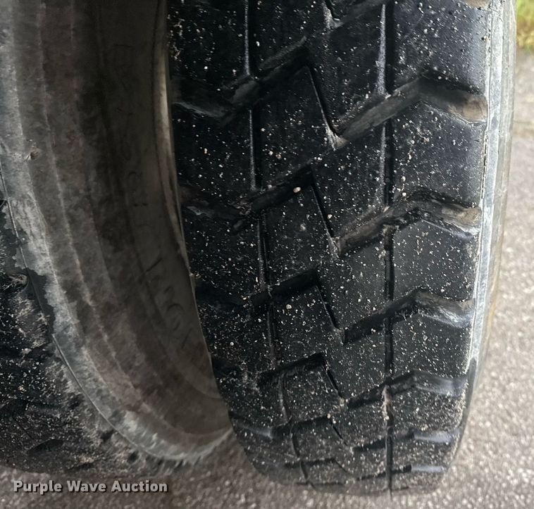 image for item DS3762 2014 Peterbilt 365 ready mix truck