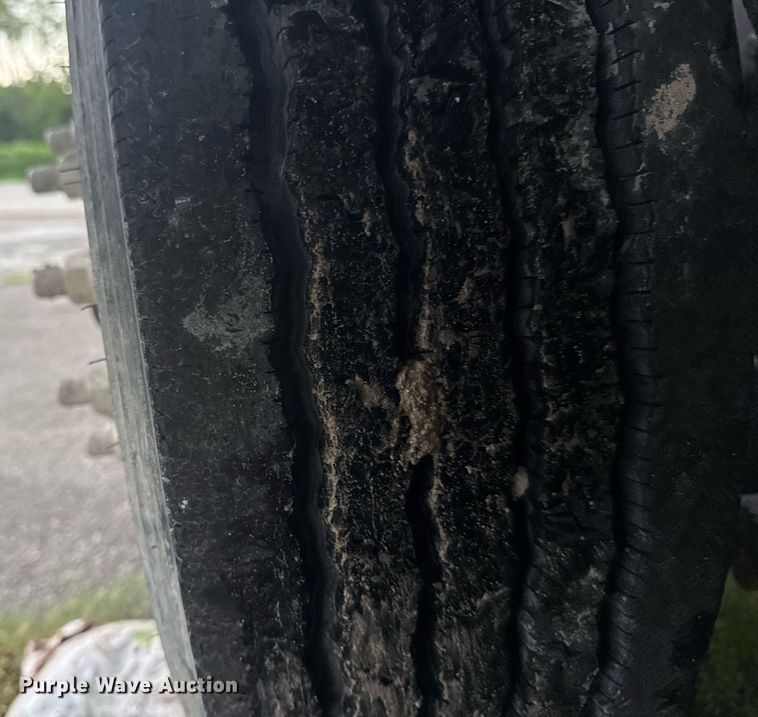 image for item DS3762 2014 Peterbilt 365 ready mix truck