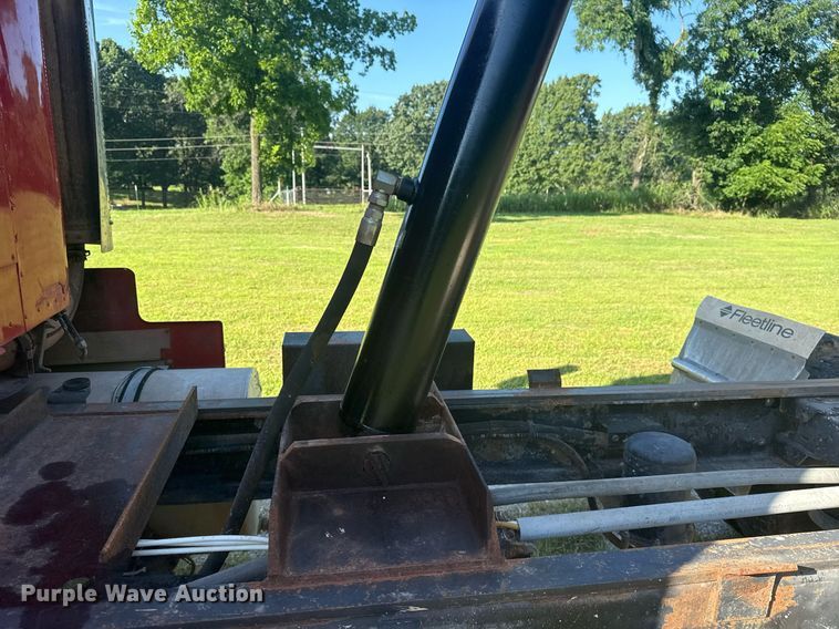 image for item DS3764 1992 Kenworth T660 dump truck