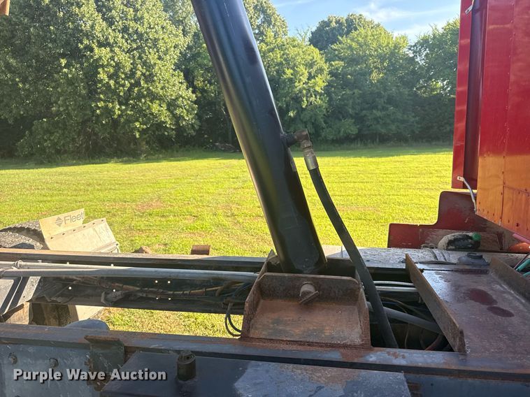 image for item DS3764 1992 Kenworth T660 dump truck