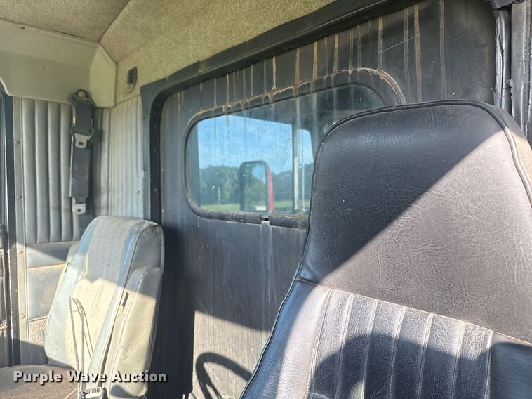 image for item DS3764 1992 Kenworth T660 dump truck