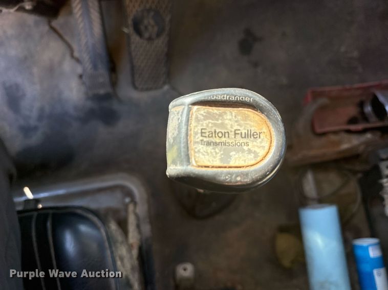 image for item DS3764 1992 Kenworth T660 dump truck