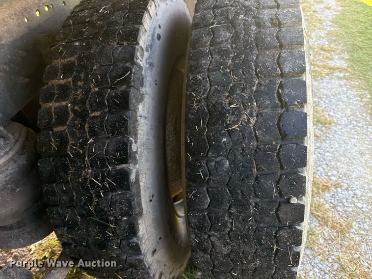 image for item DS3764 1992 Kenworth T660 dump truck