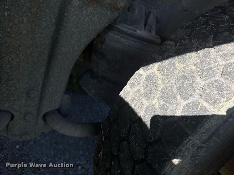 image for item DS3764 1992 Kenworth T660 dump truck