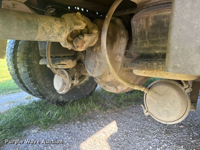 image for item DS3764 1992 Kenworth T660 dump truck