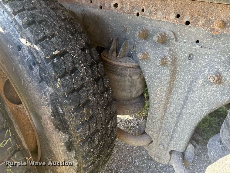 image for item DS3764 1992 Kenworth T660 dump truck