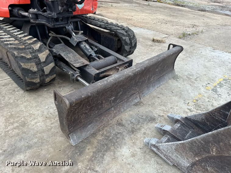 image for item DS3769 2017 Kubota KX033-4 mini excavator