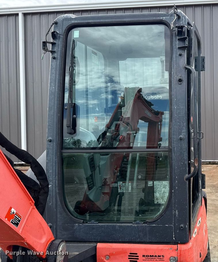 image for item DS3769 2017 Kubota KX033-4 mini excavator