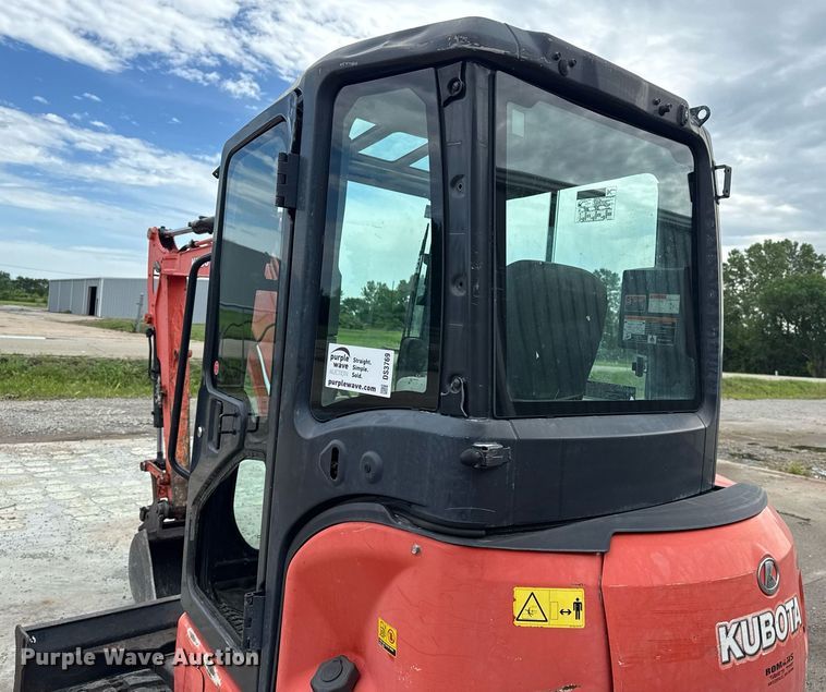 image for item DS3769 2017 Kubota KX033-4 mini excavator
