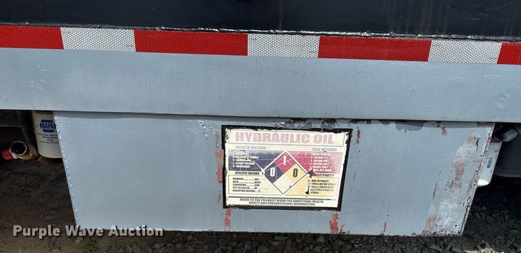 image for item DS3774 2009 Freightliner Business Class M2 swab truck