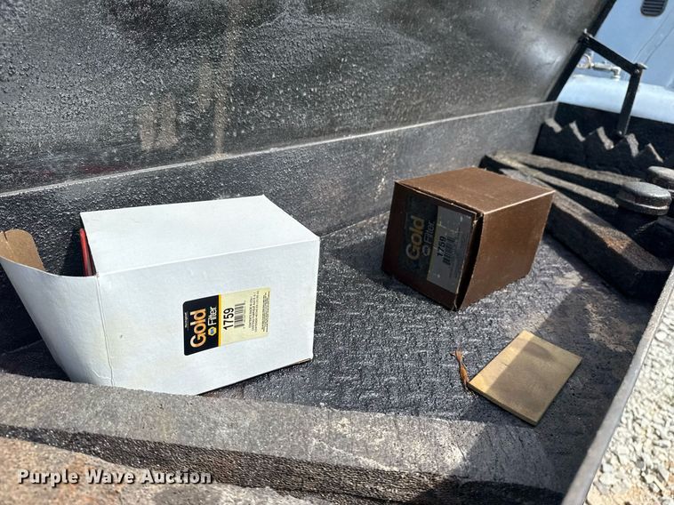 image for item DS3774 2009 Freightliner Business Class M2 swab truck