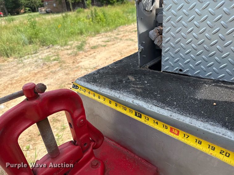 image for item DS3774 2009 Freightliner Business Class M2 swab truck