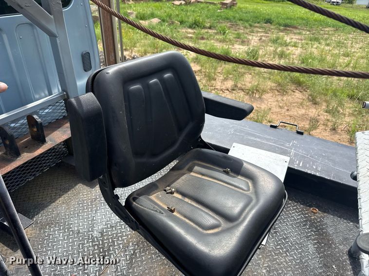 image for item DS3774 2009 Freightliner Business Class M2 swab truck