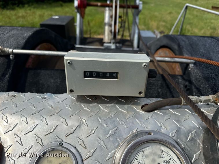 image for item DS3774 2009 Freightliner Business Class M2 swab truck