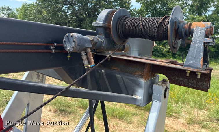 image for item DS3774 2009 Freightliner Business Class M2 swab truck