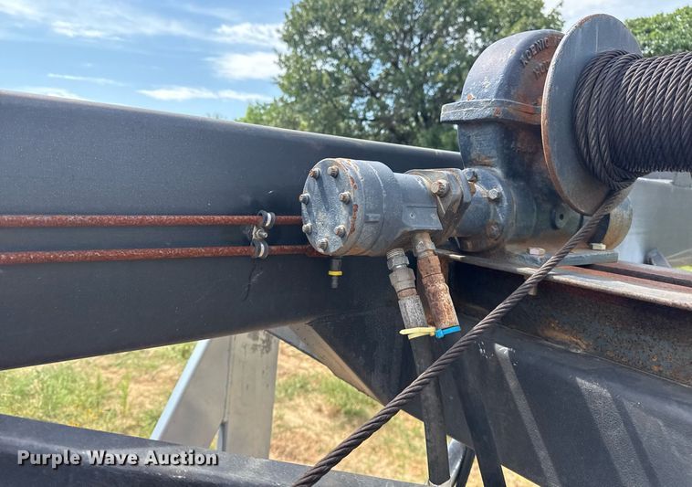 image for item DS3774 2009 Freightliner Business Class M2 swab truck