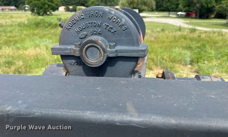 image for item DS3774 2009 Freightliner Business Class M2 swab truck