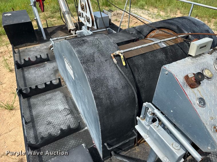 image for item DS3774 2009 Freightliner Business Class M2 swab truck