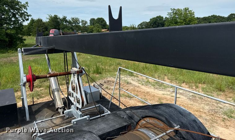 image for item DS3774 2009 Freightliner Business Class M2 swab truck