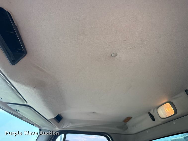 image for item DS3774 2009 Freightliner Business Class M2 swab truck