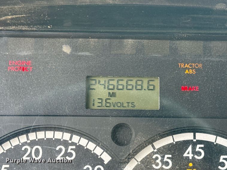 image for item DS3774 2009 Freightliner Business Class M2 swab truck