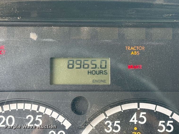 image for item DS3774 2009 Freightliner Business Class M2 swab truck