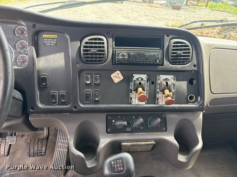 image for item DS3774 2009 Freightliner Business Class M2 swab truck