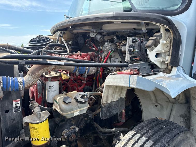 image for item DS3774 2009 Freightliner Business Class M2 swab truck