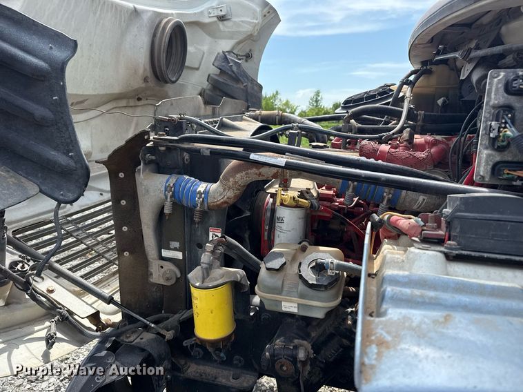 image for item DS3774 2009 Freightliner Business Class M2 swab truck