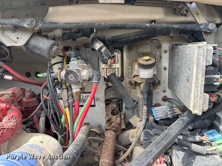 image for item DS3774 2009 Freightliner Business Class M2 swab truck