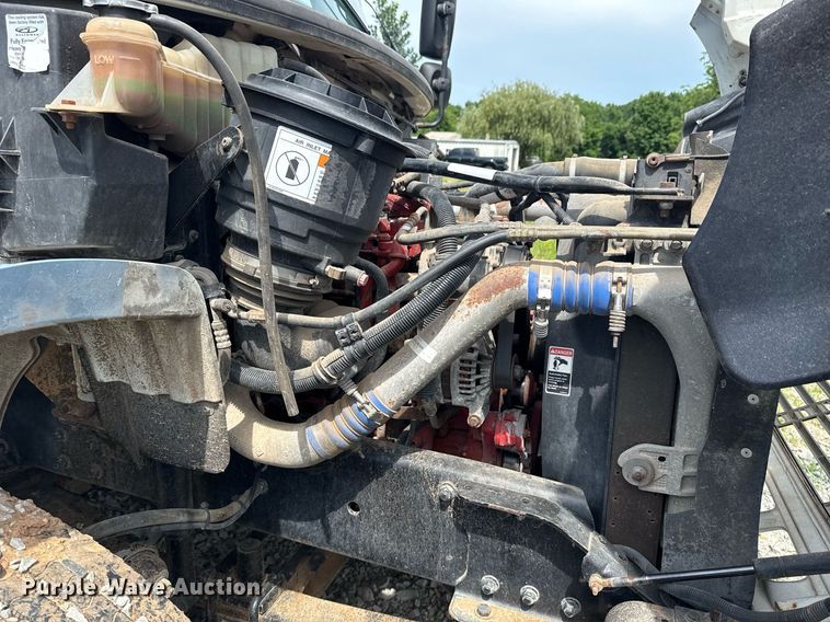 image for item DS3774 2009 Freightliner Business Class M2 swab truck