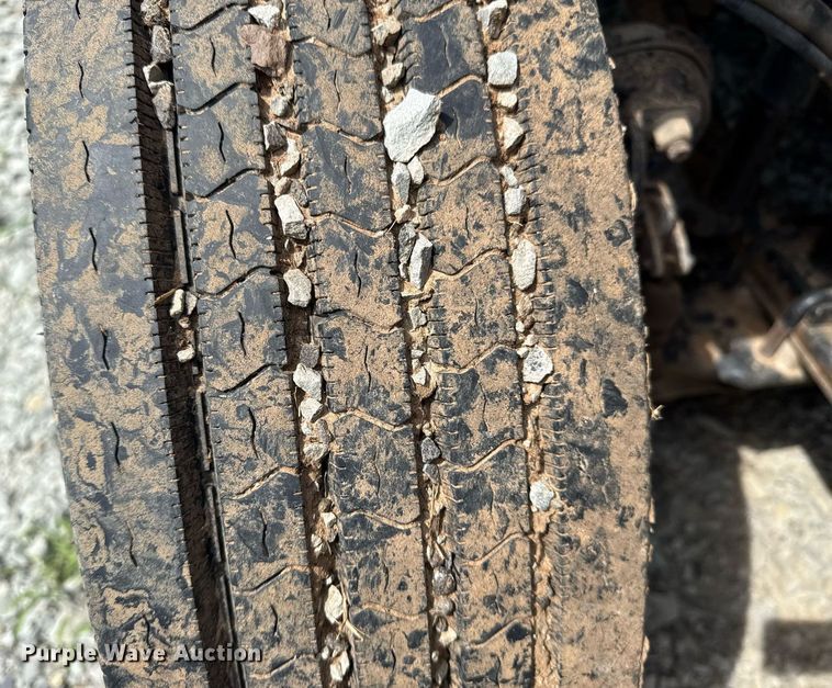 image for item DS3774 2009 Freightliner Business Class M2 swab truck