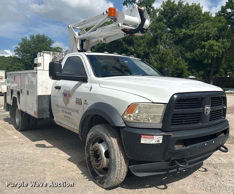 image for item DS3777 2012 Dodge Ram 4500 bucket truck