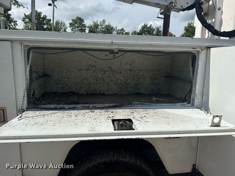 image for item DS3777 2012 Dodge Ram 4500 bucket truck