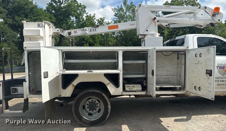 image for item DS3777 2012 Dodge Ram 4500 bucket truck