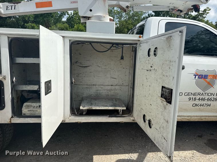 image for item DS3777 2012 Dodge Ram 4500 bucket truck