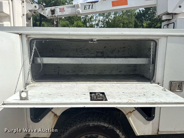 image for item DS3777 2012 Dodge Ram 4500 bucket truck