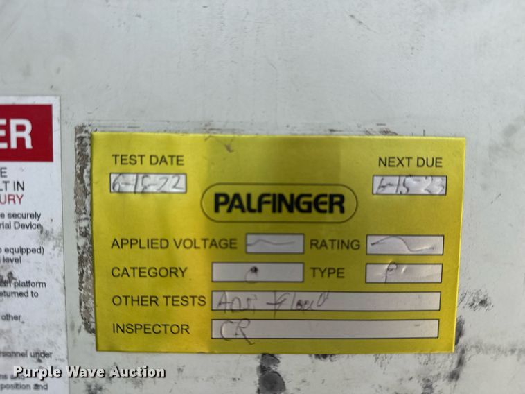 image for item DS3777 2012 Dodge Ram 4500 bucket truck