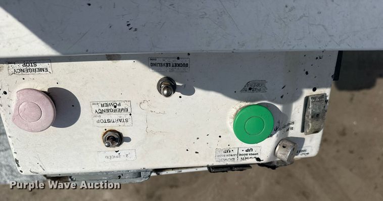 image for item DS3777 2012 Dodge Ram 4500 bucket truck