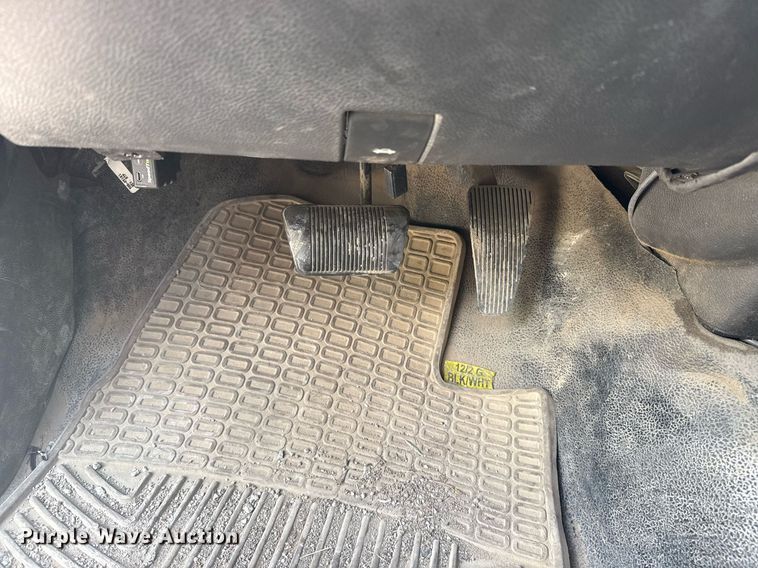 image for item DS3777 2012 Dodge Ram 4500 bucket truck