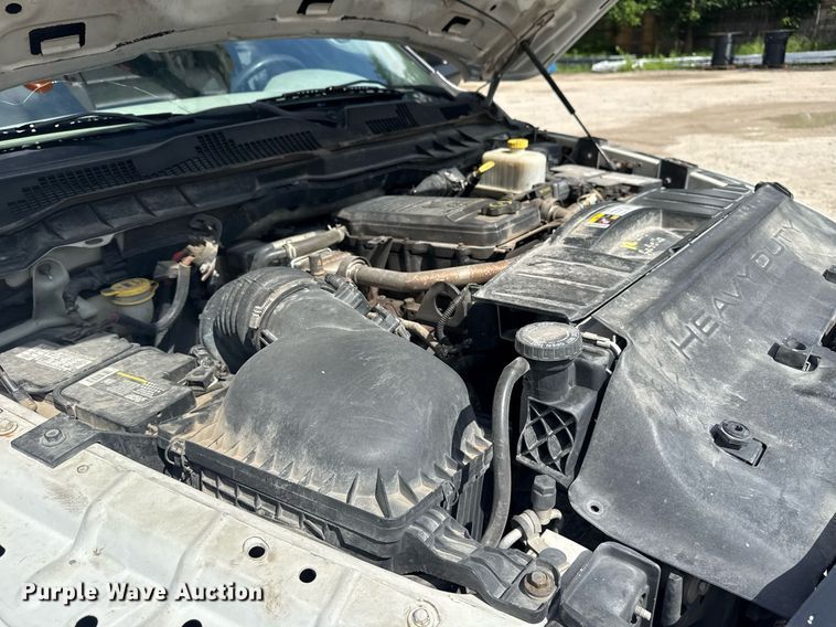 image for item DS3777 2012 Dodge Ram 4500 bucket truck