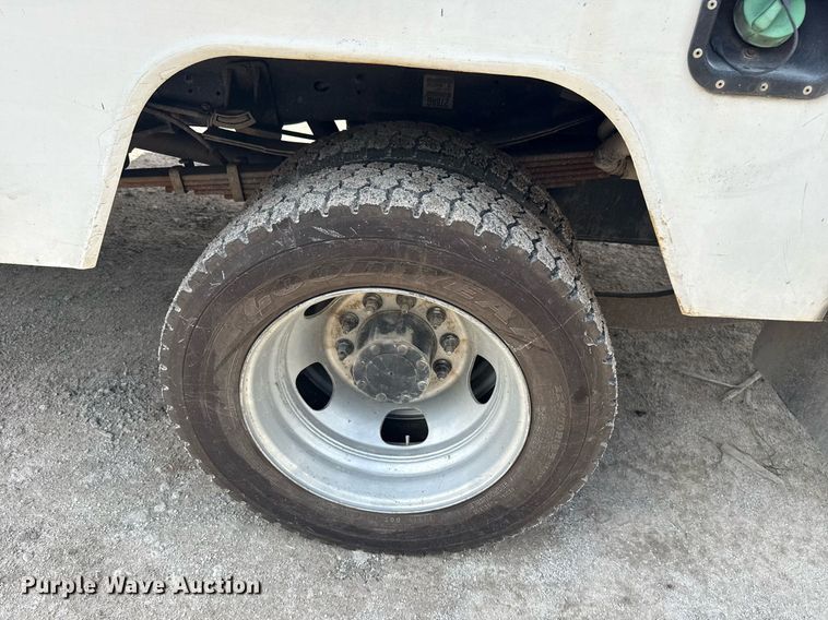 image for item DS3777 2012 Dodge Ram 4500 bucket truck