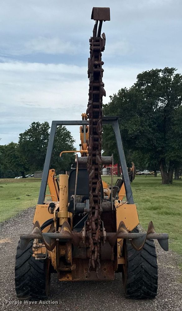 image for item DS3780 1996 Case 560 trencher