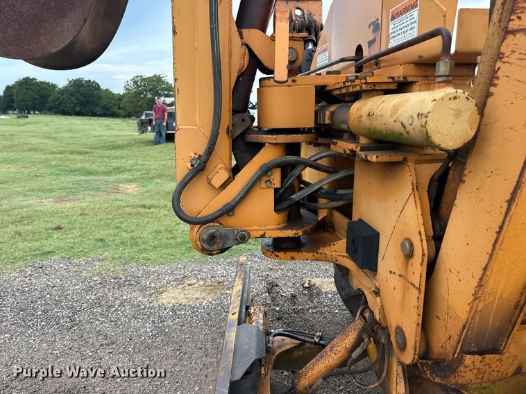 image for item DS3780 1996 Case 560 trencher